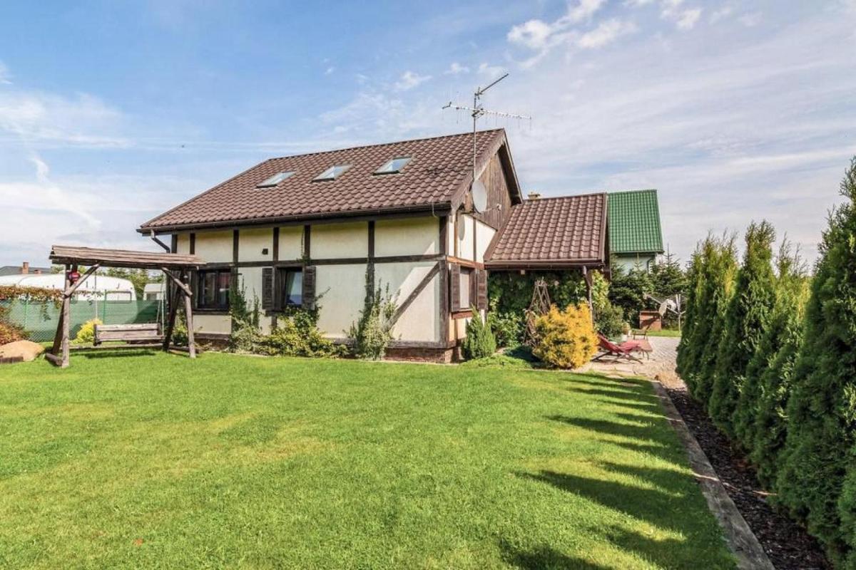 Comfortable holiday home on Lake Jamno Podamirowo