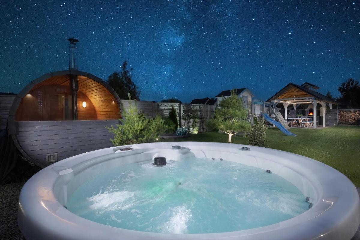 Holiday House Przystań Baltic with Private Sauna & Jacuzzi by Renters Prestige
