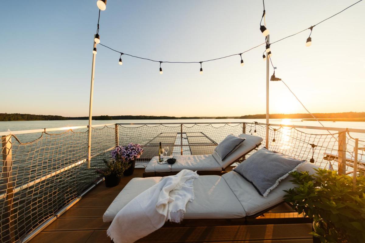 NA WODZIE Houseboat - przystań jachtowa Hotelu Mazurski Raj