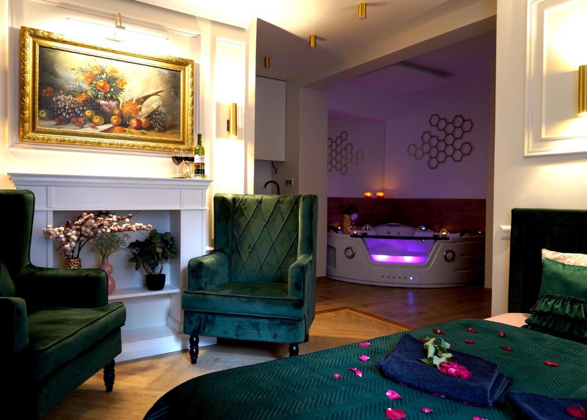 JACUZZI SPA Green Apartment