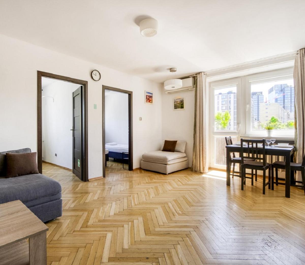 Labo Apartment Panska