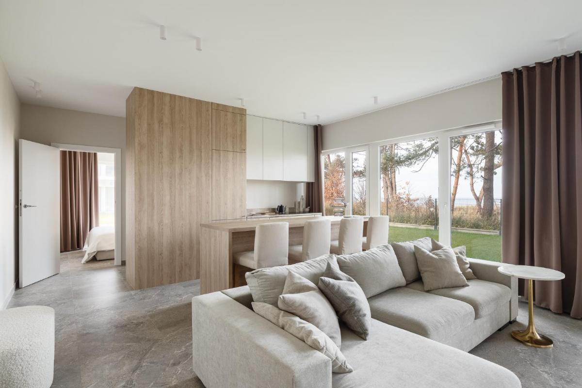LET'S SEA - 2 Bedroom - Premium Baltic Apartment with Garden and Sea View