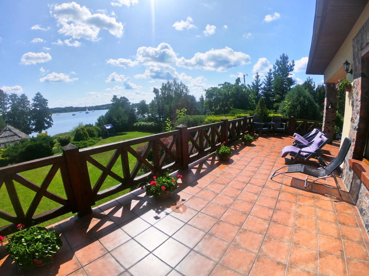 Family Lake House