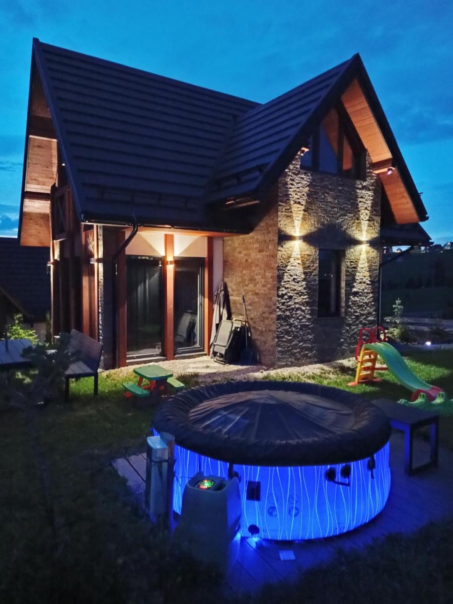 Lux Houses DOMEK z widokiem na Tatry z prywatnym jacuzzi