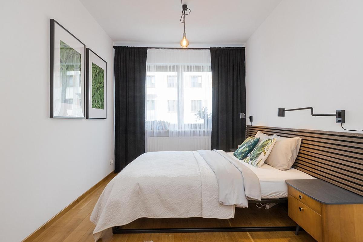 Lanciego - przytulny Apartament z osobną sypialną, Balkon, WI-FI, Natolin, Ursynów