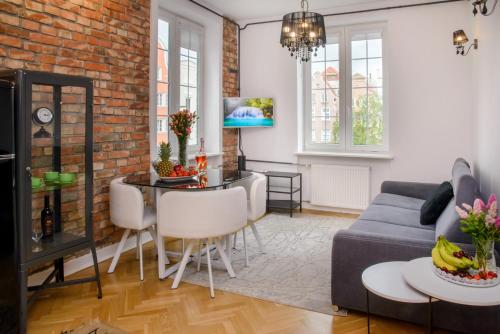 Maya's Flats & Resorts 63 - 3 rooms flat in old town Gdansk