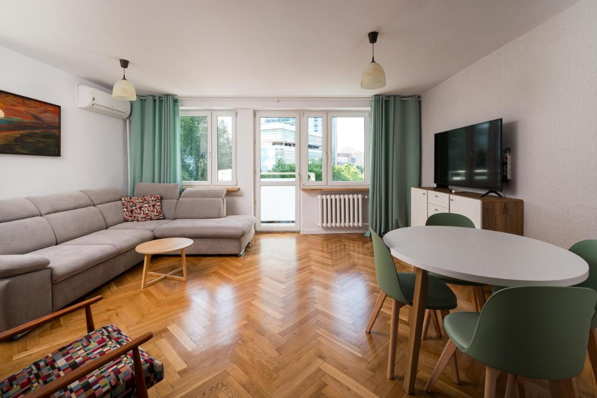 Metro Świętokrzyska City View Apartment