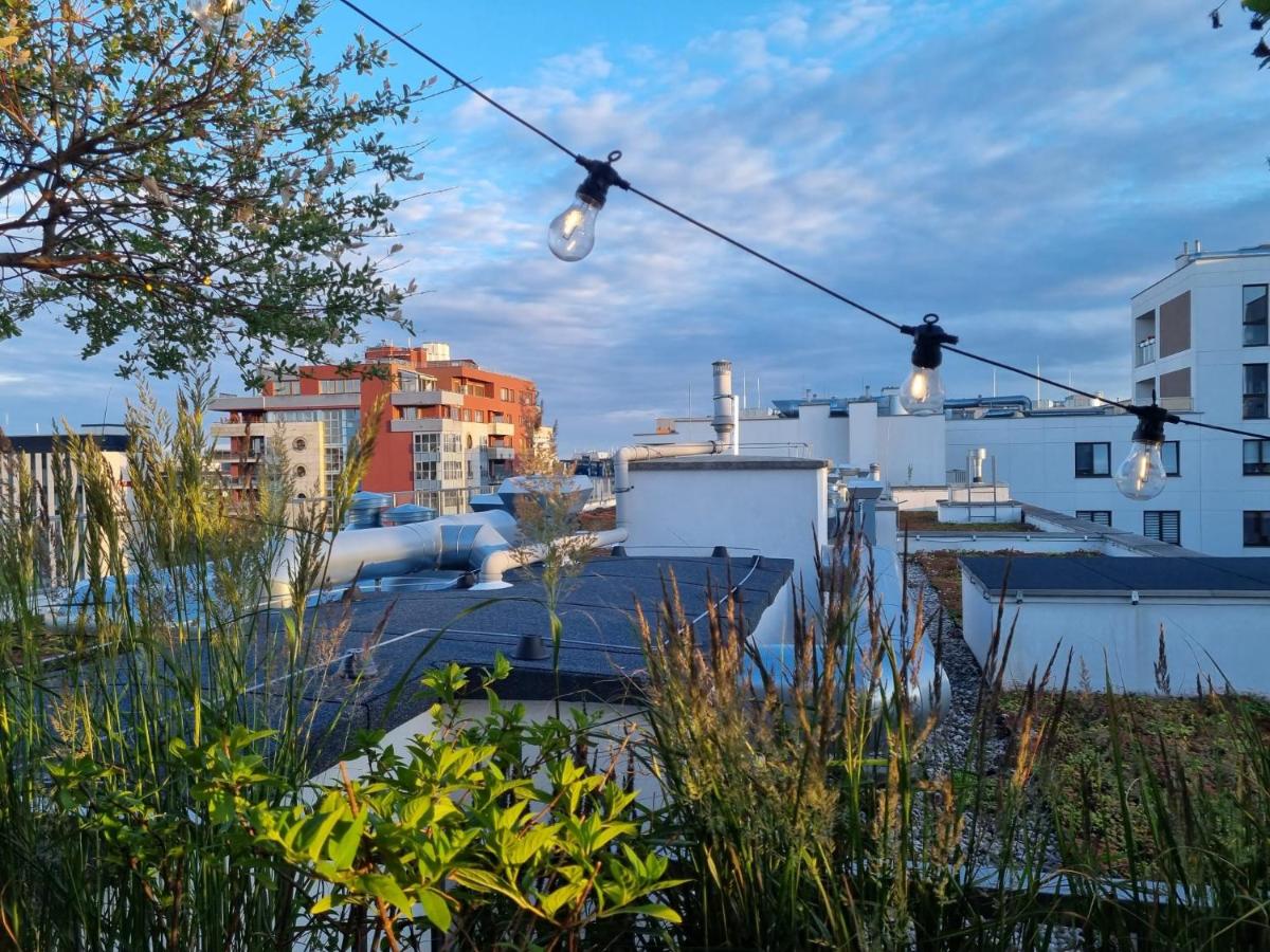 Modern Apartment with Sunny Terrace Chopin Airport