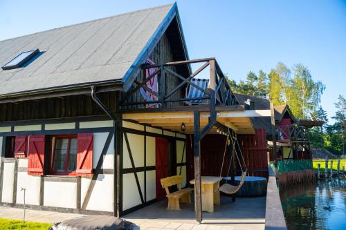 Domek na Kaszubach przy lesie i wodzie, Załakowo, Na Gwizdówce, Różany Domek II Kaszubska Wenecja