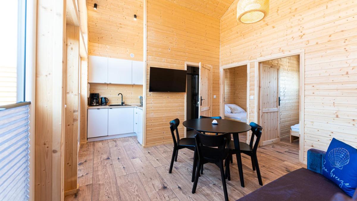 Nadmorskie Chatki - SAUNA - OPCJA Z PRYWATNĄ BALIĄ KĄPIELOWĄ LUB BEZ