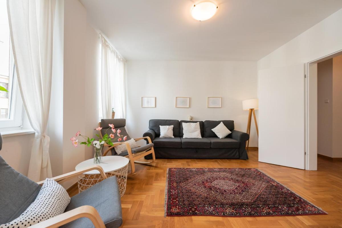 New Town Spacious Apartment