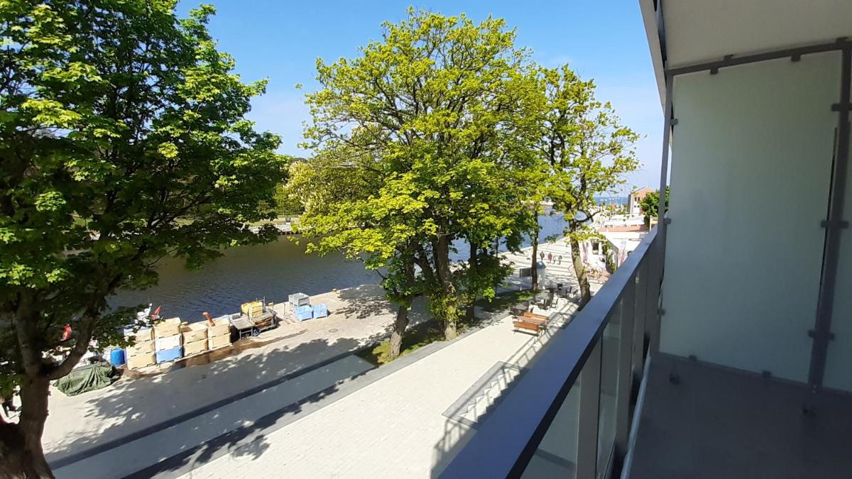 Apartament z widokiem na morze i port
