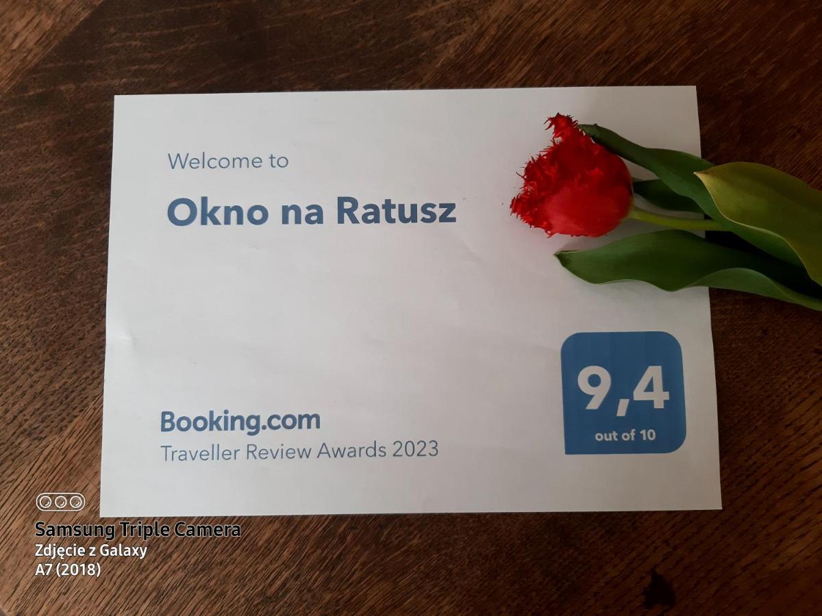 OKNO NA RATUSZ - Apartament De Luxe w centrum Mrągowa