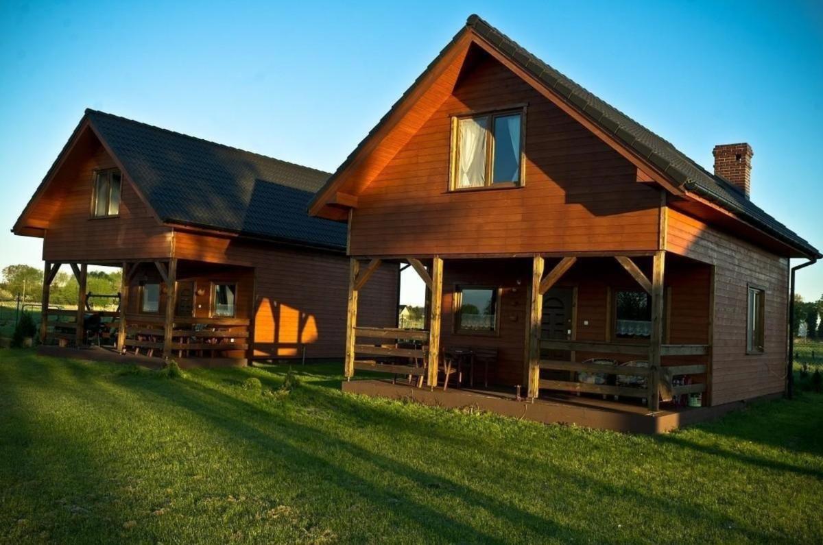 Ferienhaus in Karsibr mit Garten, Grill und Terrasse