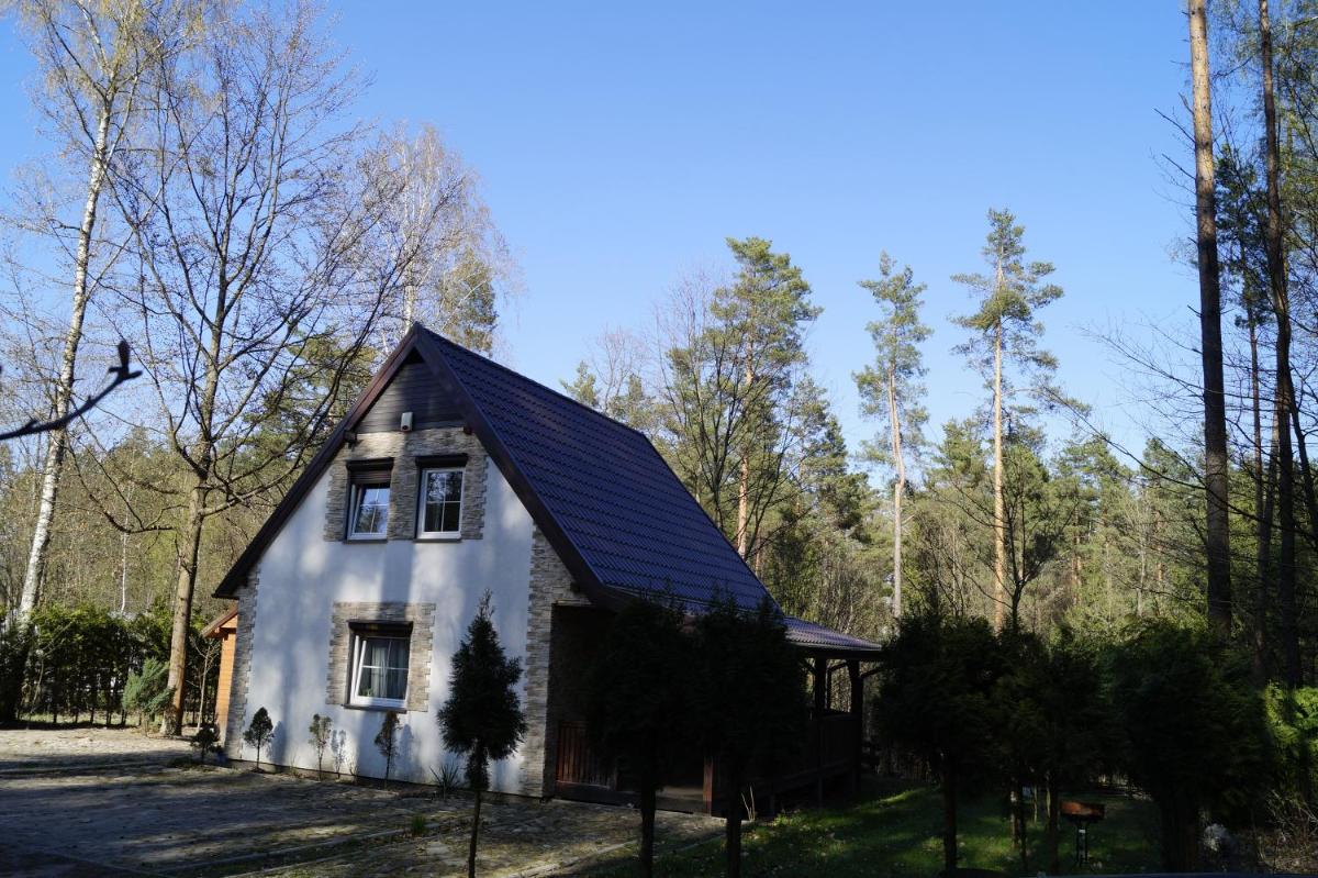 Uroczy domek do wynajęcia w Bogaczewie nad jeziorem Narie