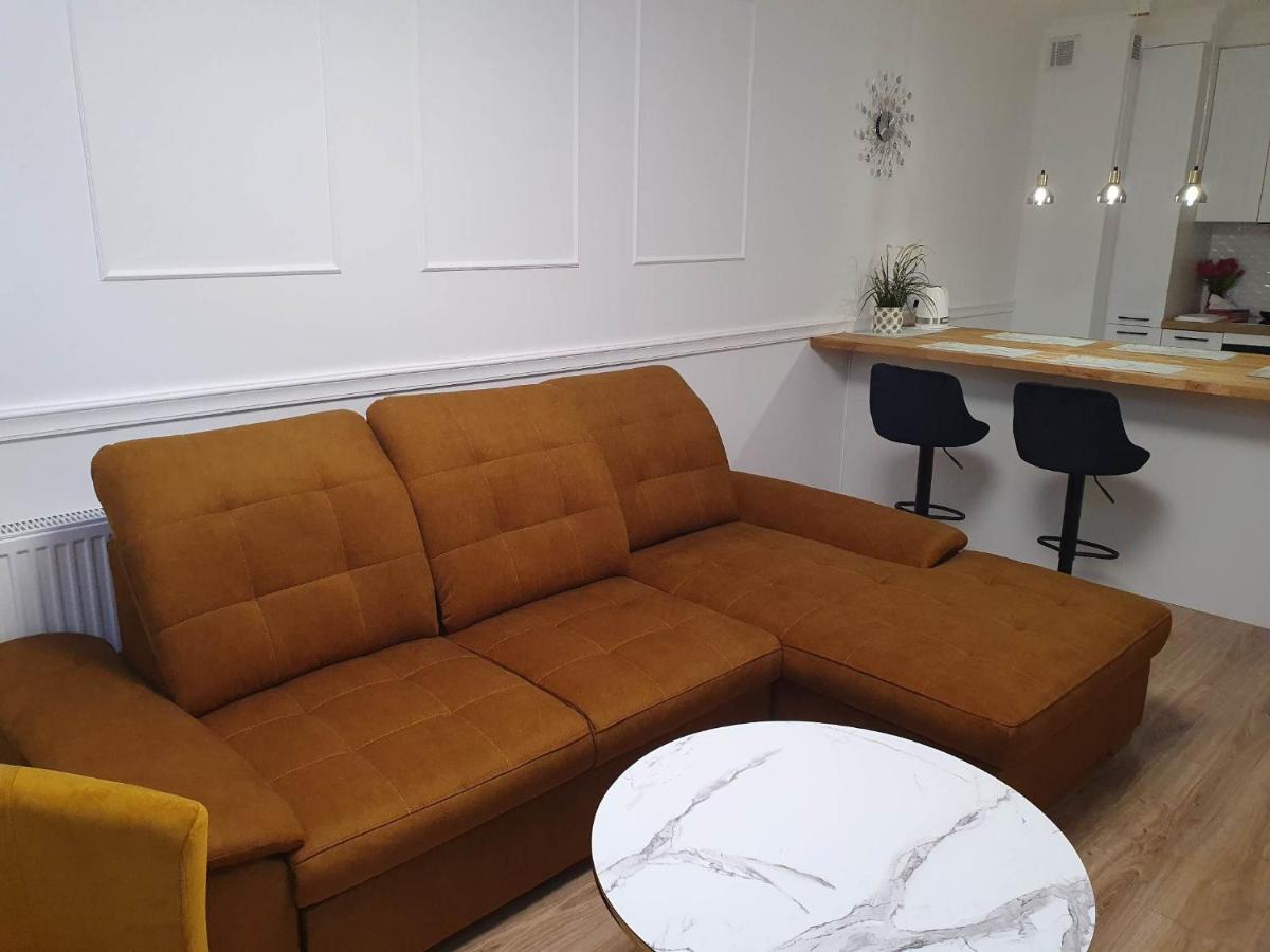 Apartament 3 pokojowy lub pokój w mieszkaniu w nowym bloku