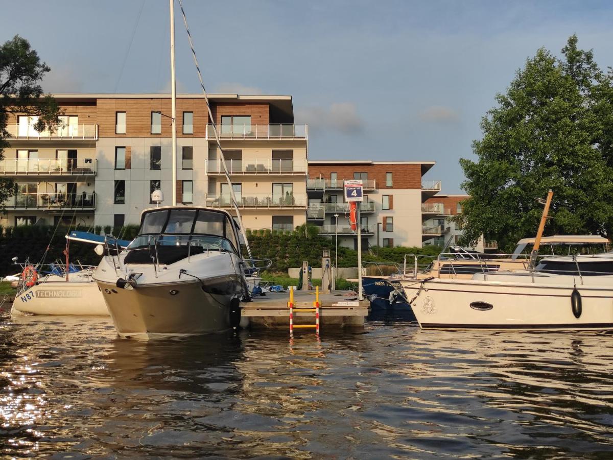 Port View - 15 metrów do jeziora ze swojego ogródka plus garaż
