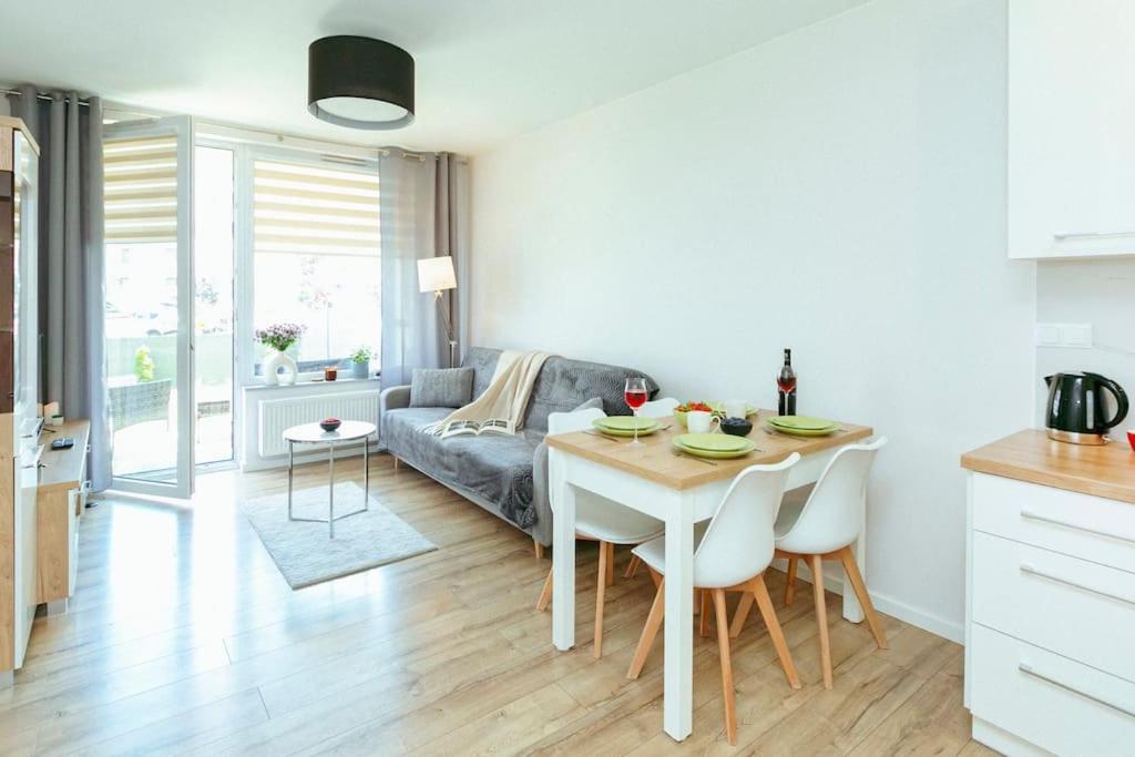 Przytulny apartament niedaleko lotniska w Modlinie