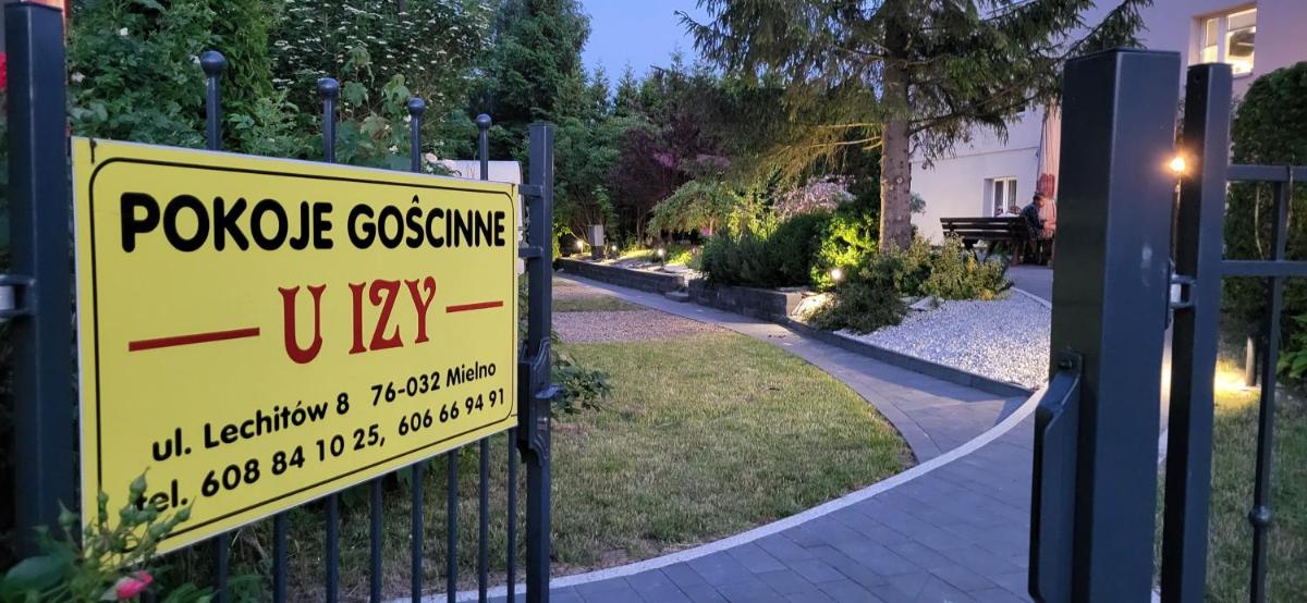 "U IZY" Pokoje gościnne i przyczepy campingowe