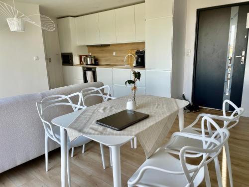 Relax House nad jeziorem z gorącą balią