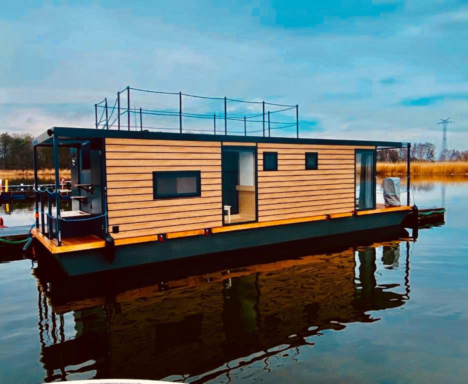 Hausboot mit Sauna Świnoujście, Houseboat Marina Karsibór