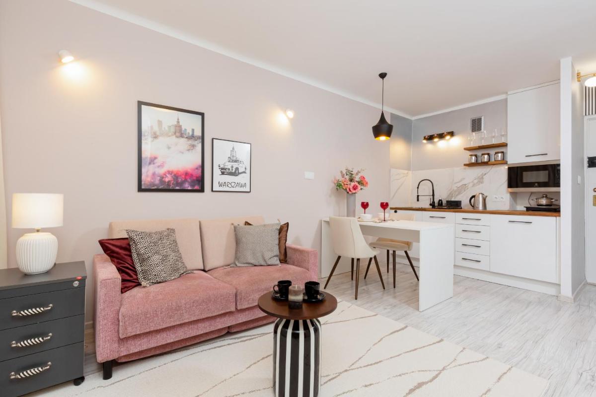 Rosy Dream Apartment by Noclegi Renters