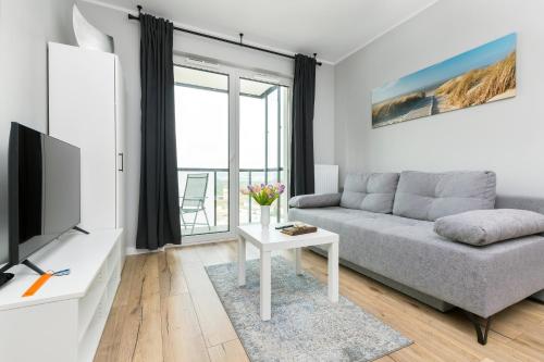 Sea Corner Apartment Sucha with Free Parking by Noclegi Renters