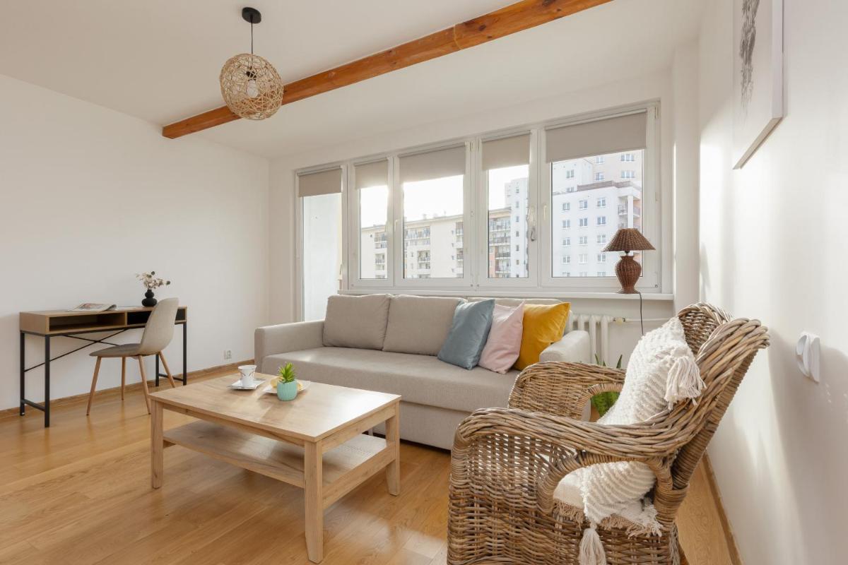 Spacious Apartment Perfect for Families by Noclegi Renters