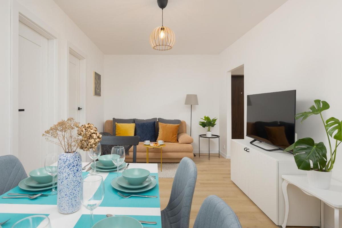 Spacious Apartment Suwalska Targówek by Noclegi Renters