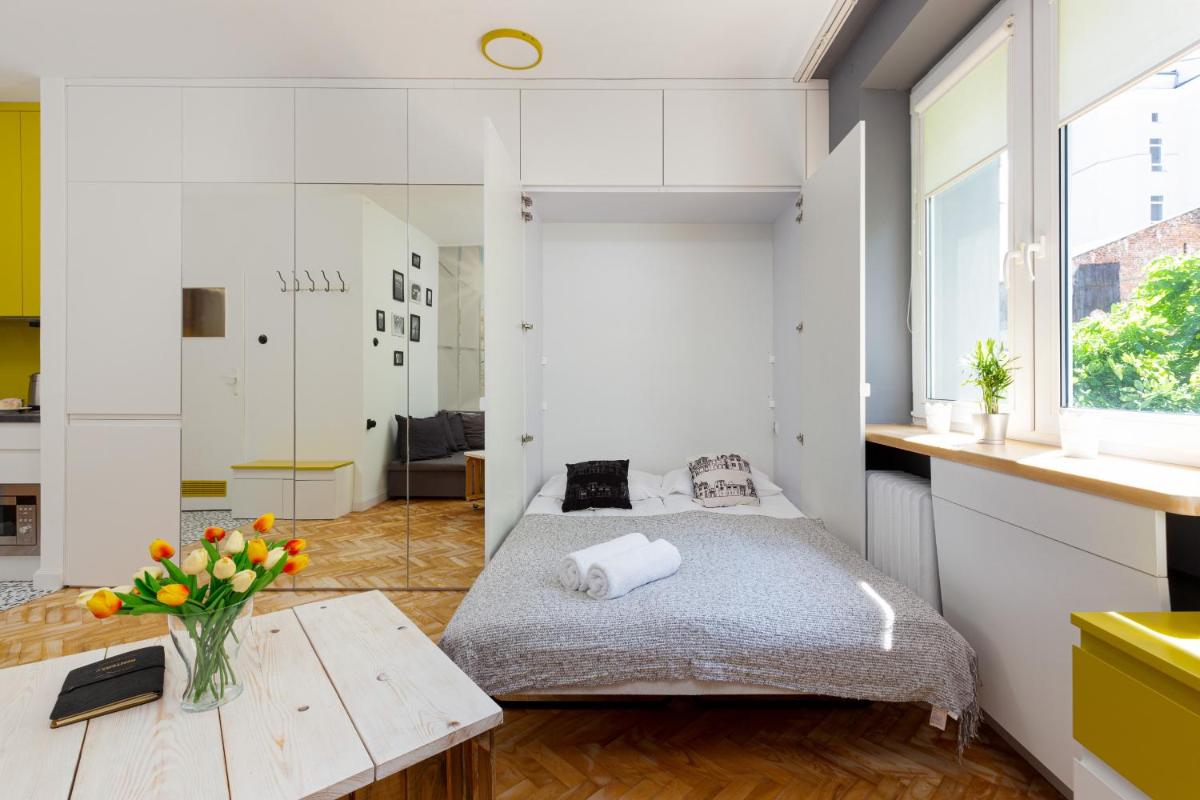 Starlight Apartment in Warsaw by Noclegi Renters