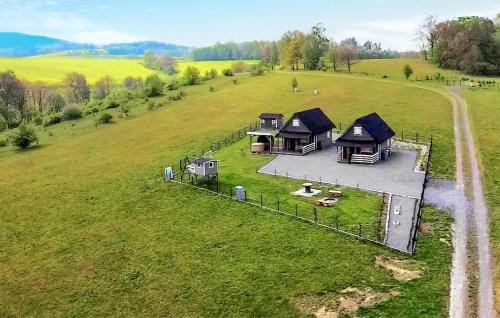 Stunning Home In Wojcieszyce With Kitchen