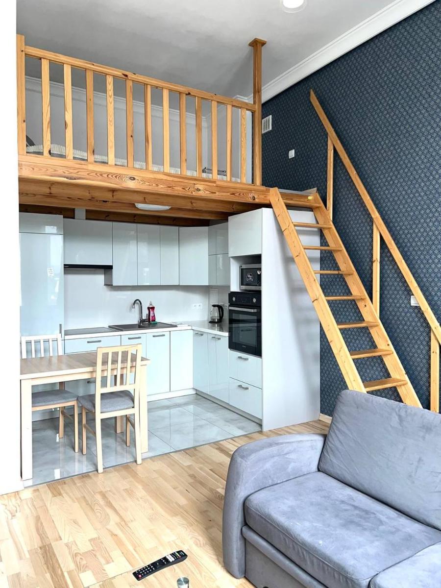 Stylish Apartment In The Centre -by HIK Apartments