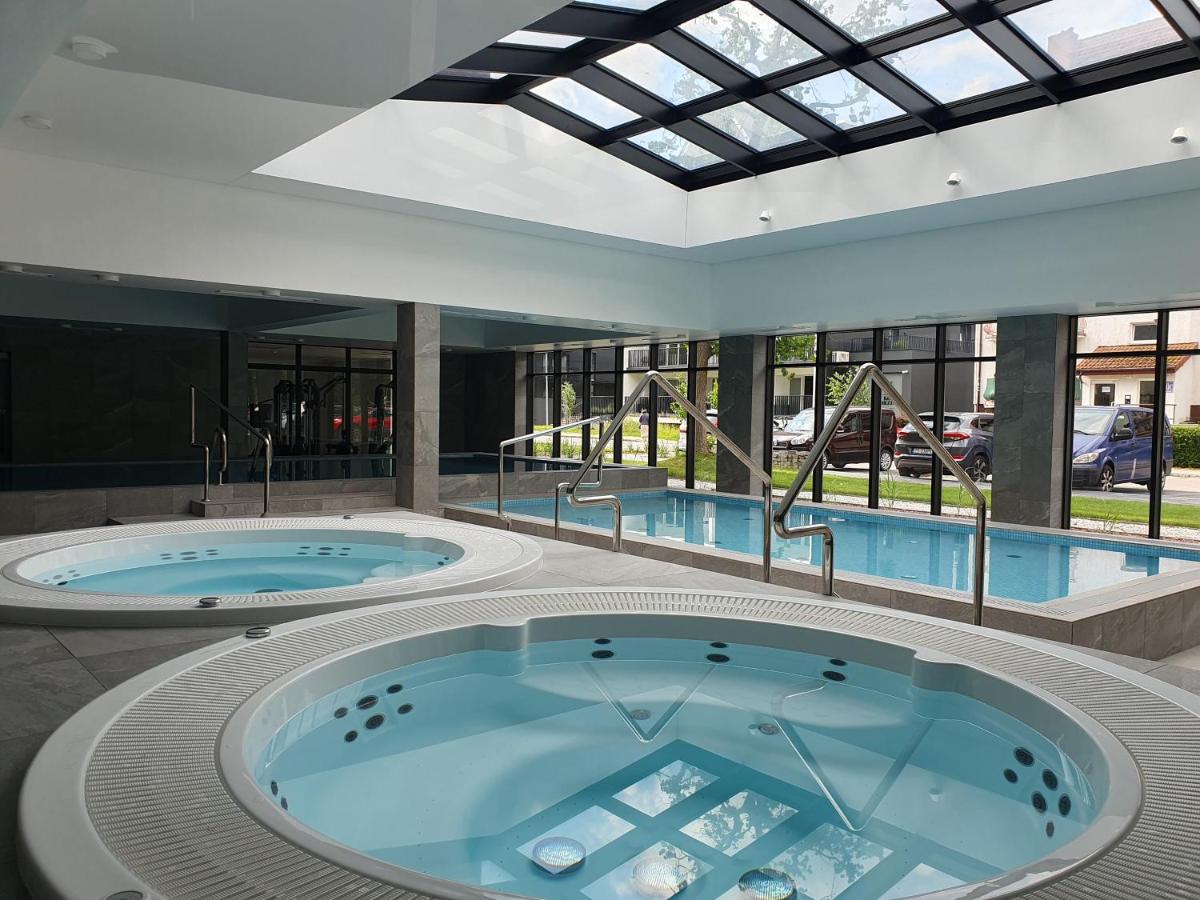 Green Port SPA Kołobrzeg STYLOWY LOFT- w cenie klimatyzacja, baseny, 2 jacuzzi, sauna, szlafroki PAŹ-LIST-GRUDZIEŃ DOBA do 12