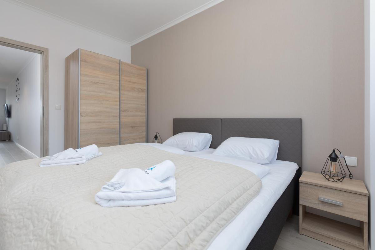 Przestronny Apartament z Balkonem - Przy Porcie - Świnoujście by Noclegi Renters