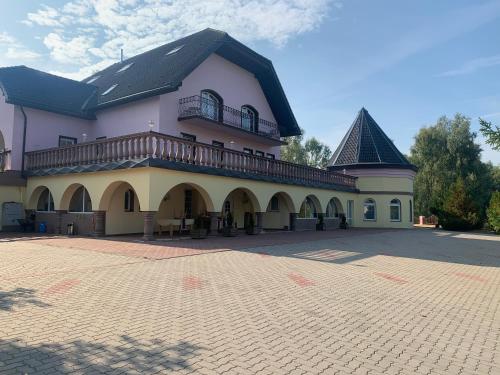 Szlachecki Dwór