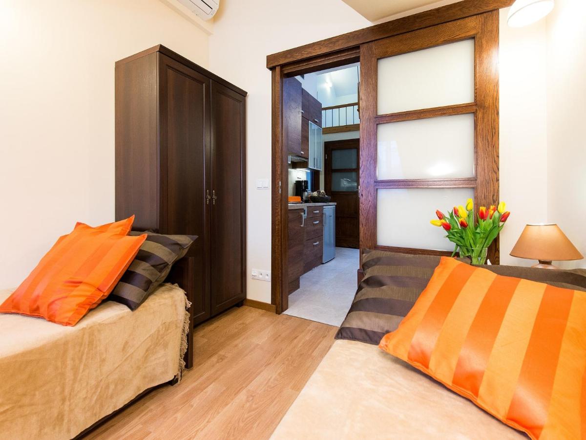 Vanilla Apartment 3