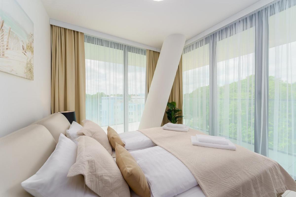 Sea Waves Apartament Resort & SPA 428B by Noclegi Renters