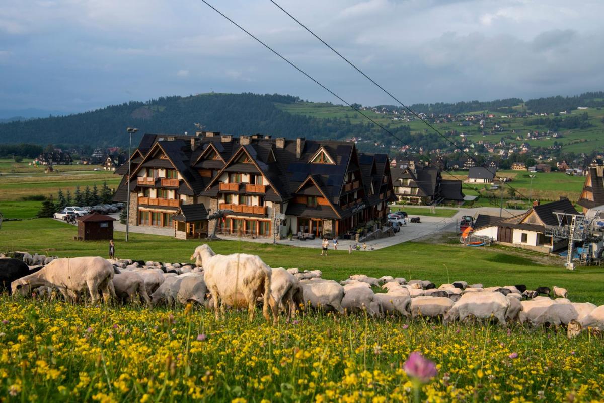 Hotel ZAWRAT - blisko natury
